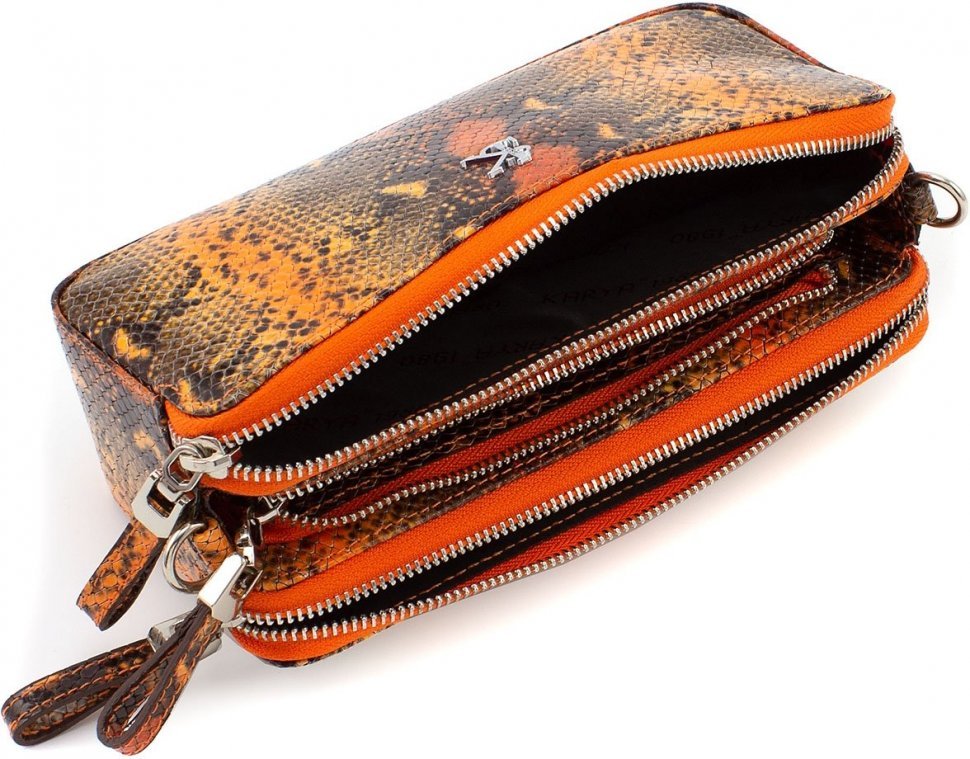 Женская оранжевая плечевая сумка из натуральной кожи на три молнии KARYA (19613)