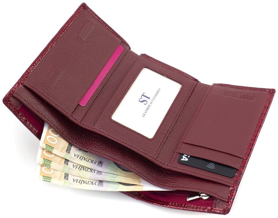 Червоний жіночий лакований гаманець середнього розміру з натуральної шкіри під рептилію ST Leather 70811