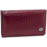 Червоний жіночий лакований гаманець середнього розміру з натуральної шкіри під рептилію ST Leather 70811 - 1
