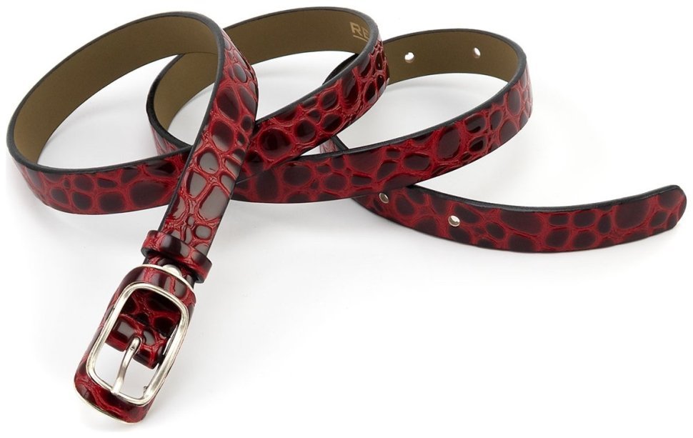 Женский узкий ремень из лаковой кожи с фактурой под рептилию Remar 21206​ красный modnotak фото №4
