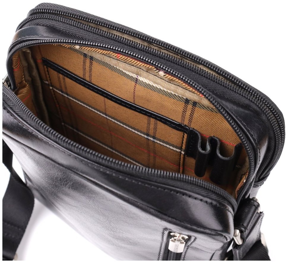 Мужская кожаная наплечная сумка Tony Perotti 103311 черного цвета modnotak фото №8