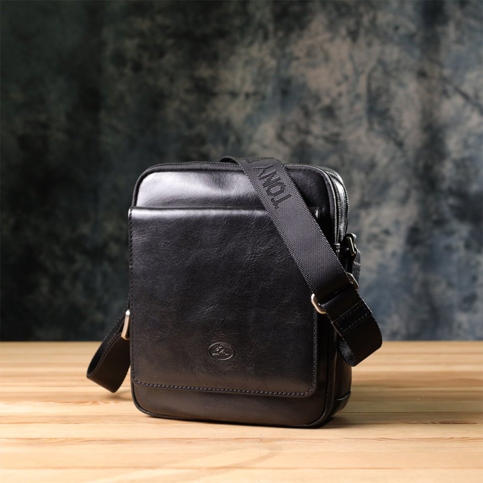 Мужская кожаная наплечная сумка Tony Perotti 103311 черного цвета modnotak фото №10