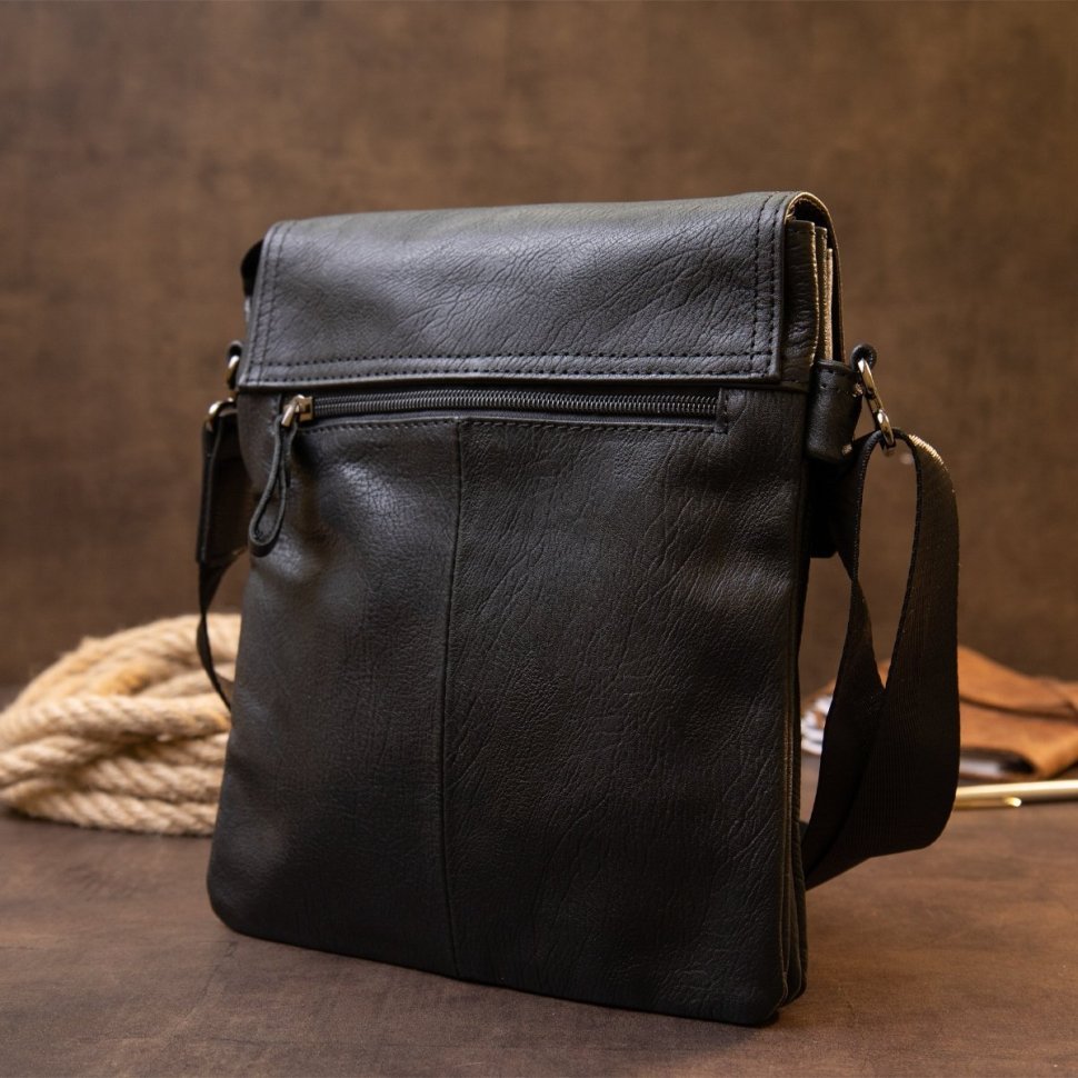 Чорна сумка-планшет з фактурної шкіри з клапаном Vintage (20442)