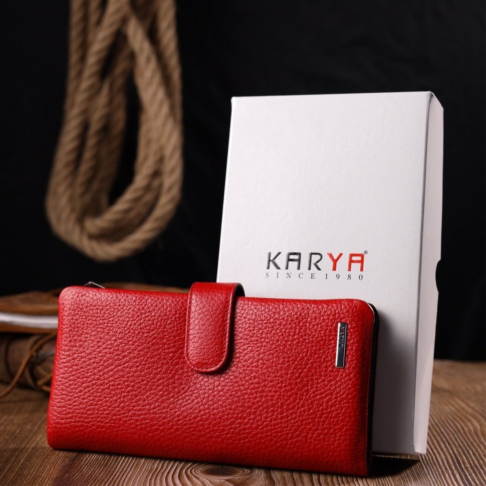 Женский красно-черный кошелек из натуральной кожи с хлястиком на магните KARYA (2420997)