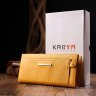 Великий жіночий гаманець жовтого кольору з натуральної шкіри KARYA (2421097) - 10