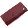 Шкіряний жіночий гаманець бордового кольору з хлястиком на кнопці ST Leather 1767411 - 1