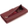 Шкіряний жіночий гаманець бордового кольору з хлястиком на кнопці ST Leather 1767411 - 4