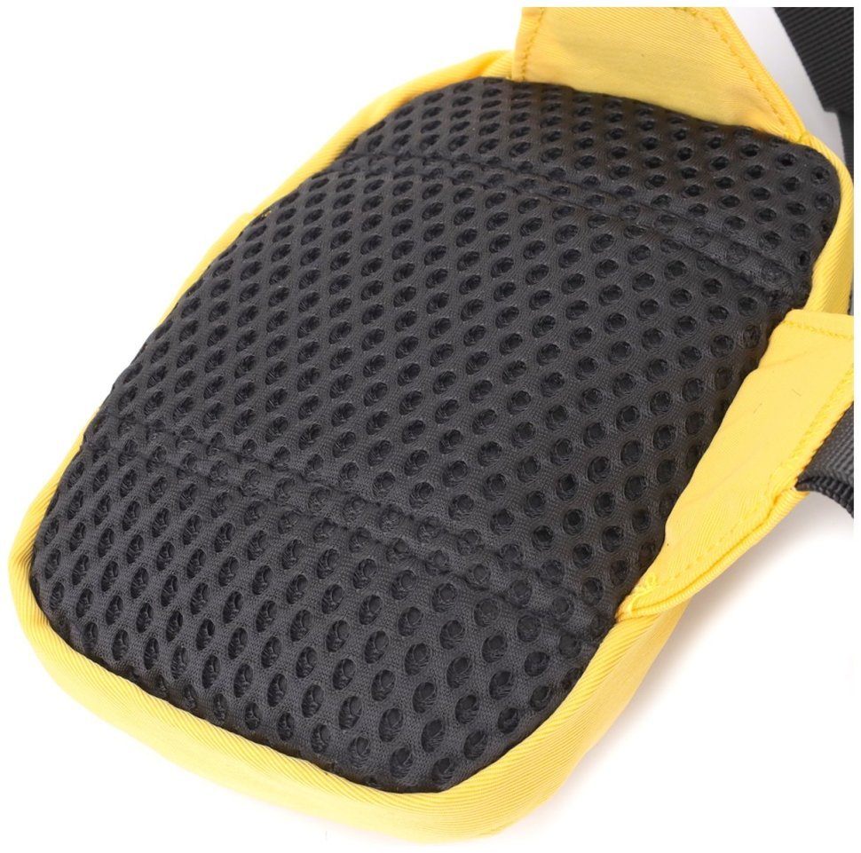 Яркая компактная слинг-сумка из прочного текстиля на каждый день Vintage желтого цвета 97611 modnotak фото №3