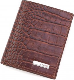 Функціональний шкіряний гаманець коричневого кольору з тисненням KARYA (12355)
