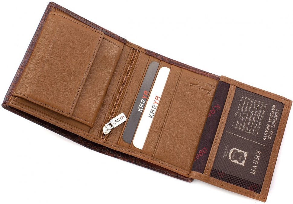 Функциональный кожаный кошелек коричневого цвета с тиснением KARYA (12355)