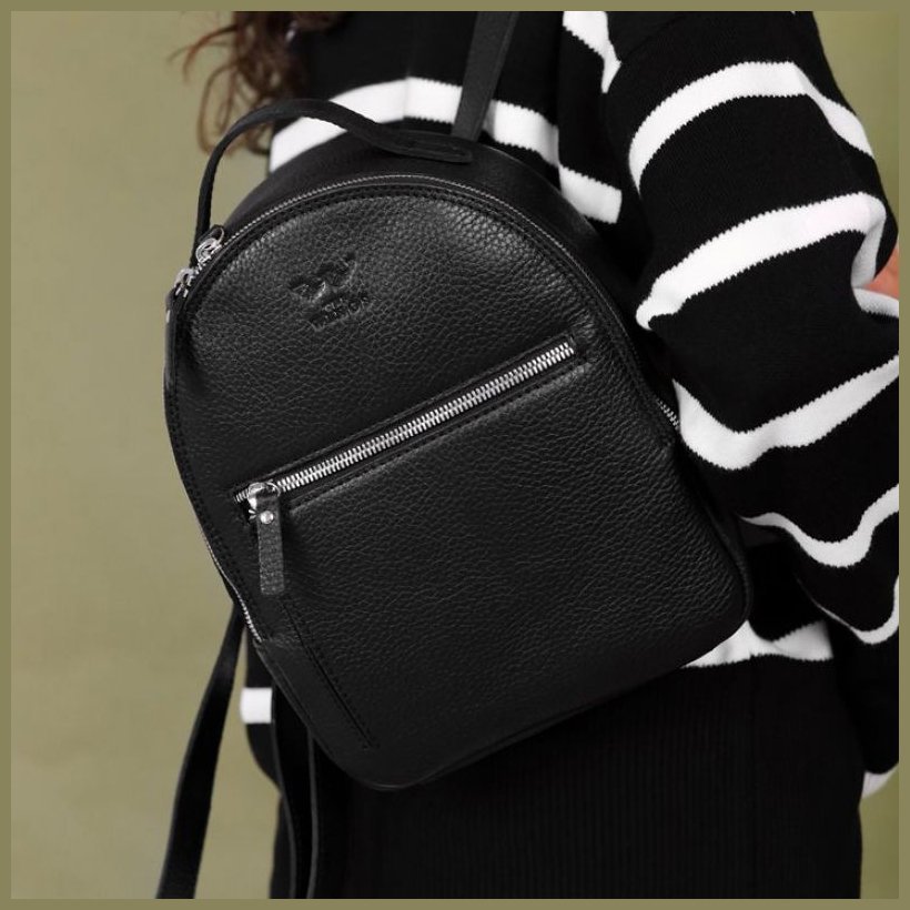 Черный женский рюкзак-сумка из натуральной кожи с выраженной фактурой BlankNote Groove S 79011