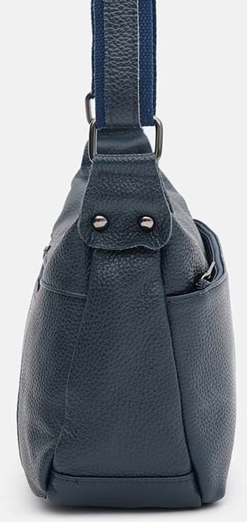 Женская кожаная сумка синего цвета на плечо Keizer (59111)