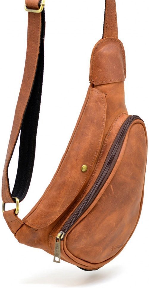 Шкіряна чоловіча сумка-рюкзак на одне плече з накладною кишенею TARWA (19858)