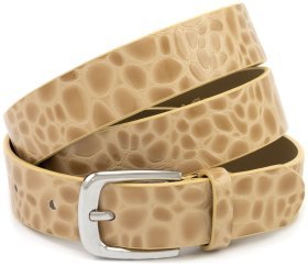 Ремень женский кожаный лаковый фактура под рептилию Leather Collection 30117 бежевый