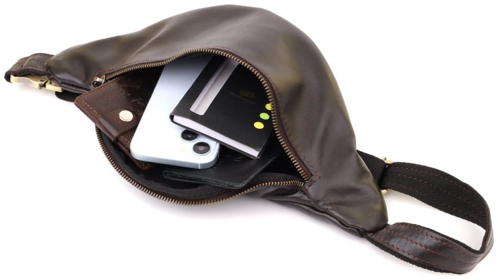 Стильная мужская сумка-бананка из натуральной кожи коричневого цвета Shvigel 95112 modnotak фото №8