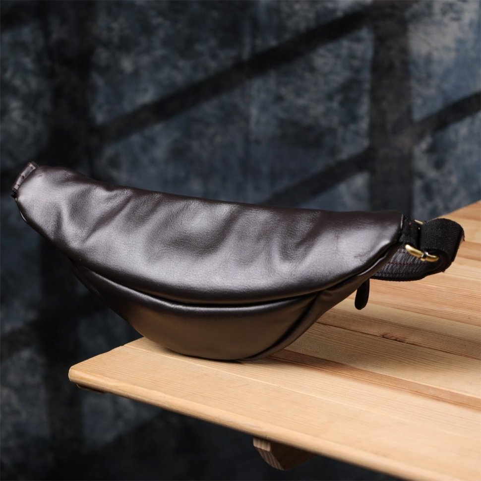 Стильная мужская сумка-бананка из натуральной кожи коричневого цвета Shvigel 95112 modnotak фото №10