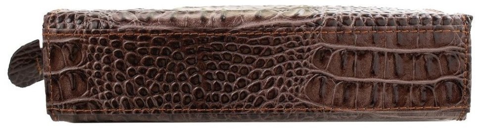 Коричневая женская косметичка из натуральной кожи с фактурной под крокодила Desisan 106612 modnotak фото №4
