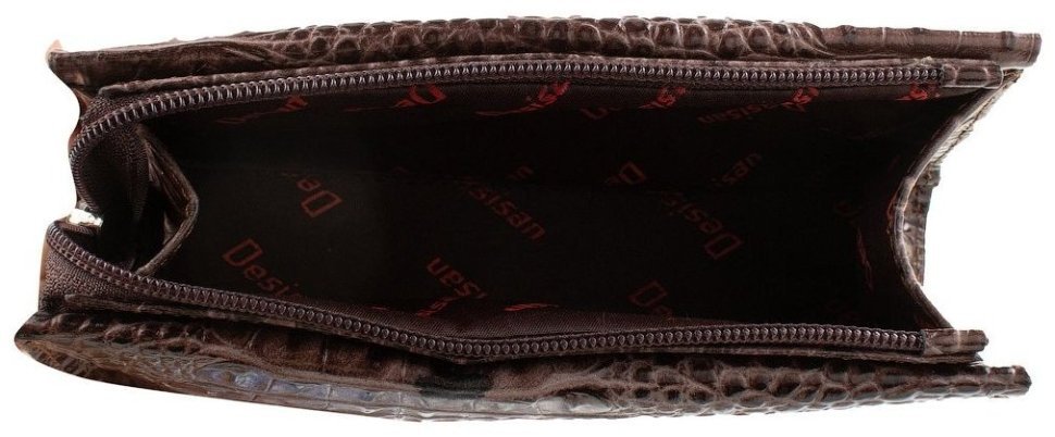 Коричневая женская косметичка из натуральной кожи с фактурной под крокодила Desisan 106612 modnotak фото №5