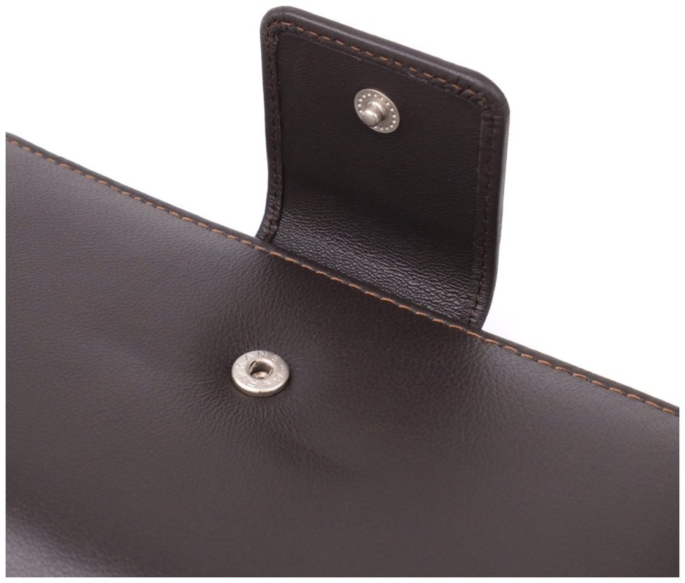 Вместительный женский кошелек из гладкой кожи с отделением на молнии для купюр и карт на кнопке Tony Perotti коричневого цвета 108512 modnotak фото №6
