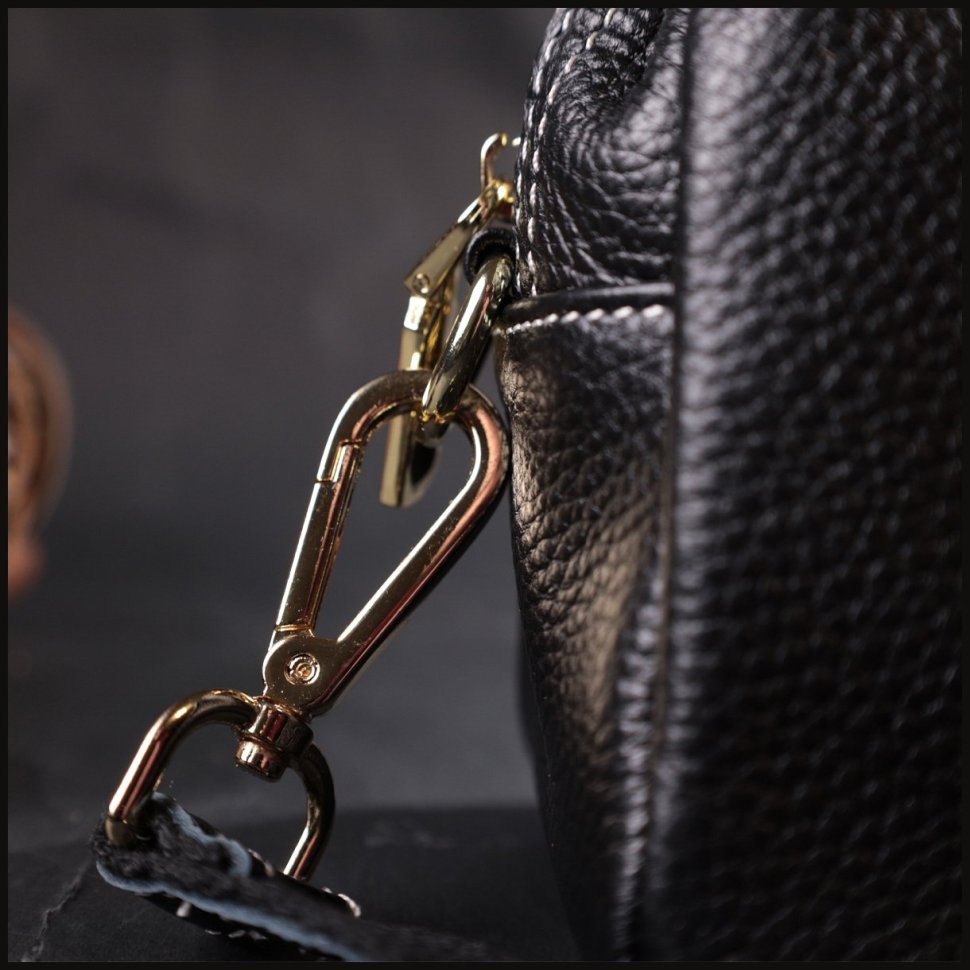 Черная женская сумка из натуральной кожи флотар с золотистой фурнитурой Vintage 2422276