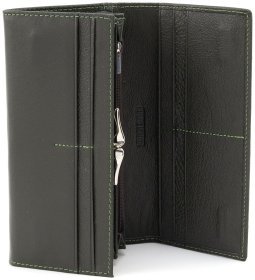 Женский кожаный кошелек зеленого цвета на магнитах с большой монетницей ST Leather 90813