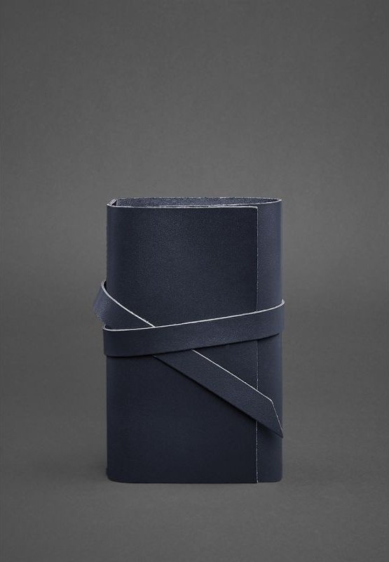 Шкіряний блокнот (Софт-бук) темно-синього кольору з хлястиком - BlankNote (42013)