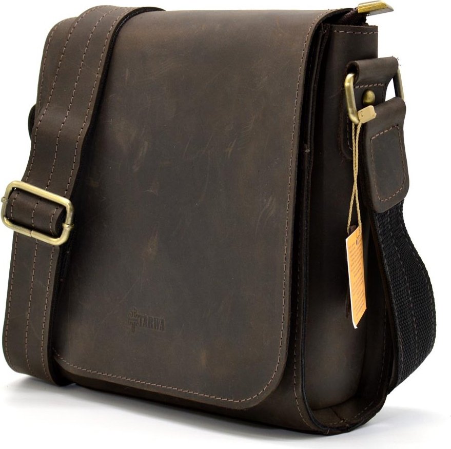Наплечная мужская сумка-мессенджер вертикального типа из винтажной кожи TARWA (19819)