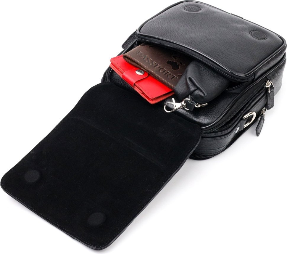 Чорна невелика чоловіча сумка-барсетка з натуральної шкіри з ручкою KARYA (2420899)