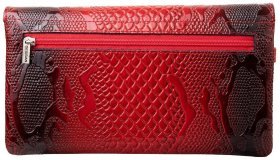 Лакований жіночий гаманець з натуральної шкіри із ремінцем на кисть Desisan 107013 червоного кольору з тисненням під рептилію