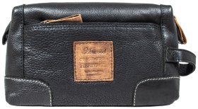 Мужской несессер из кожи на молнии с ручкой для носки Ashwood 94114 черного цвета