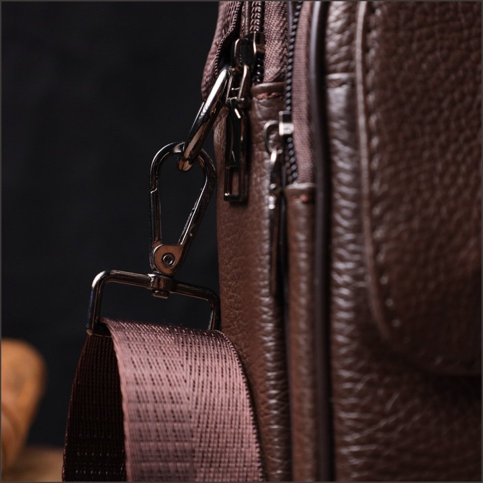 Зручна чоловіча сумка-барсетка із фактурної шкіри коричневого кольору Vintage 2421949