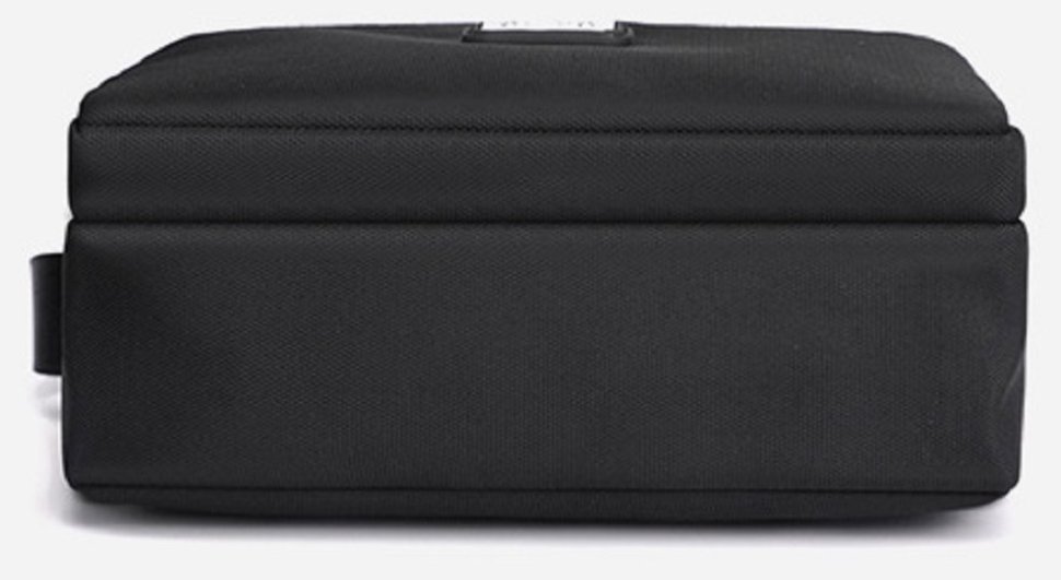 Невелика жіноча тканинна сумка-кроссбоді чорного кольору Confident 77614
