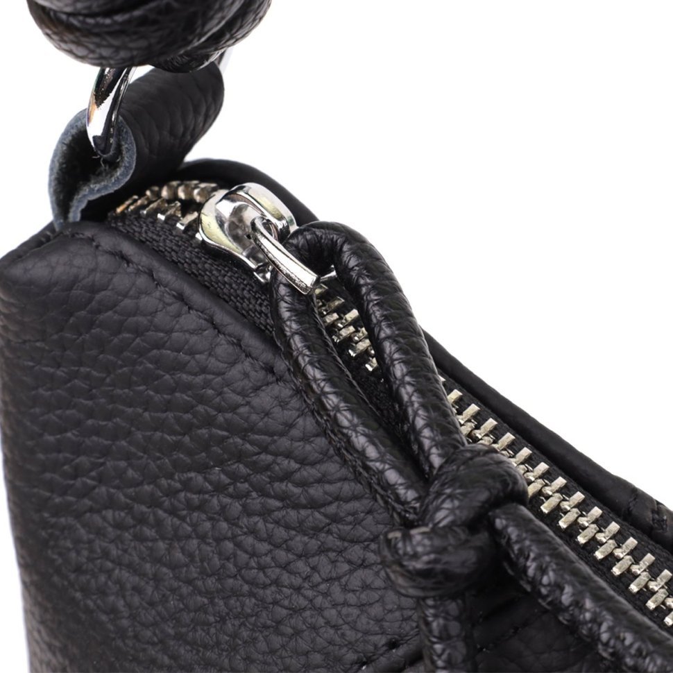 Напівкругла жіноча сумка з фактурної шкіри через плече Vintage 98214 чорного кольору modnotak фото №5