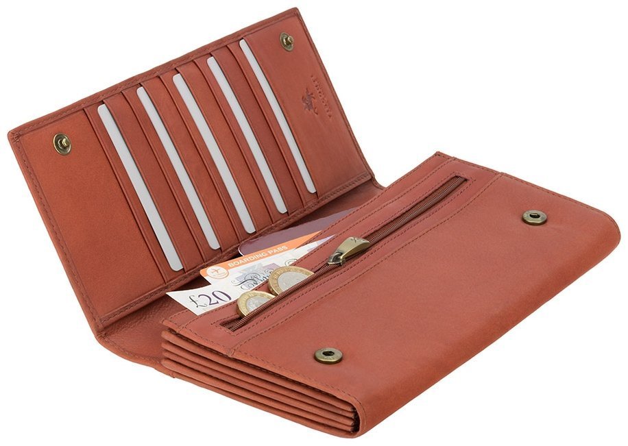 Коричневий дорожній гаманець із натуральної шкіри з навісним клапаном Visconti Polo 68814