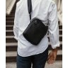 Мужская небольшая кожаная сумка через плечо в черном цвете Tiding Bag (21229) - 2