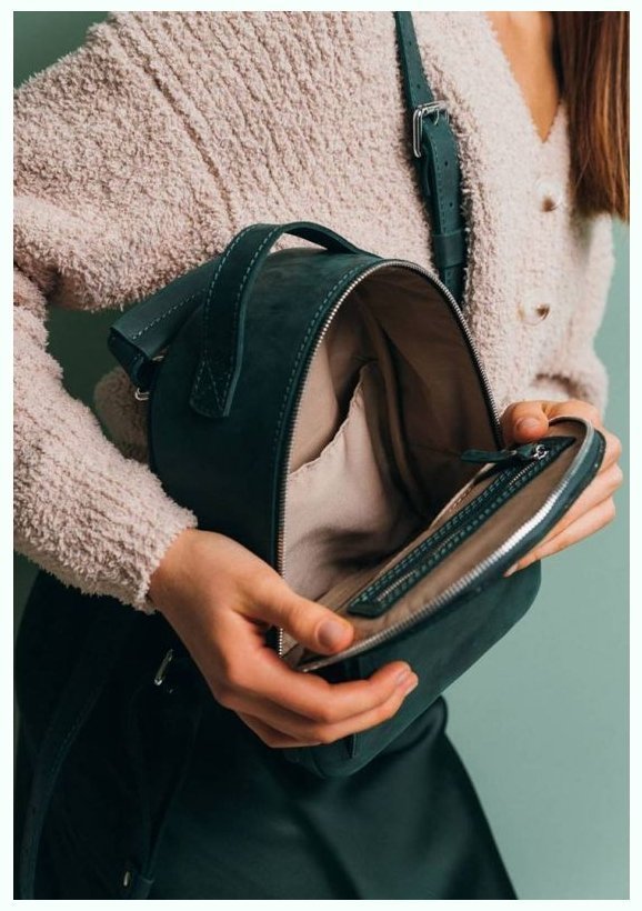 Зеленый женский рюкзак-сумка из натуральной кожи крейзи хорс BlankNote Groove S 79015