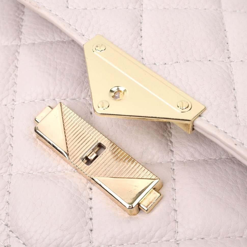 Кожаная женская сумка с необычной защелкой Vintage 22672 Белая фото №5 Кожаная женская сумка с необычной защелкой Vintage 22672 Белая modnotak фото №5