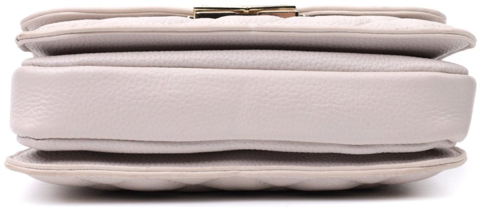 Кожаная женская сумка с необычной защелкой Vintage 22672 Белая фото №8 Кожаная женская сумка с необычной защелкой Vintage 22672 Белая modnotak фото №8