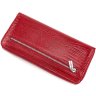 Багатофункціональний гаманець червоного кольору з натуральної шкіри з тисненням під рептилію KARYA (1140-074) - 3