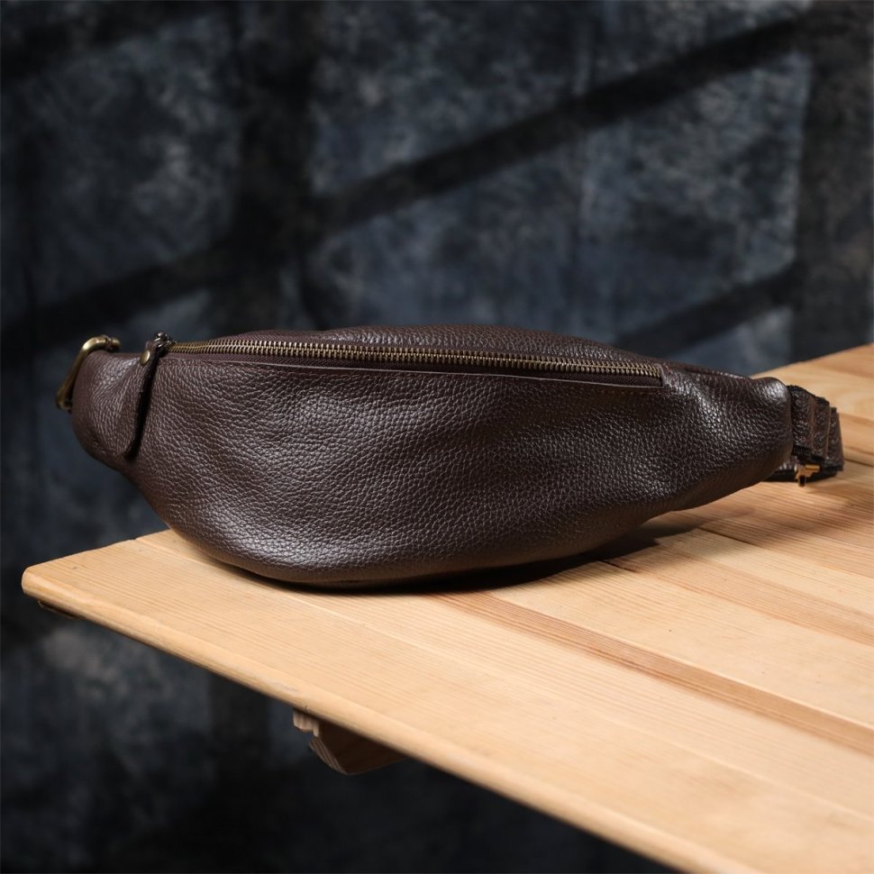 Большая мужская сумка бананка из натуральной кожи флотар коричневого цвета Shvigel 95316 фото №9 Большая мужская сумка бананка из натуральной кожи флотар коричневого цвета Shvigel 95316 modnotak фото №9