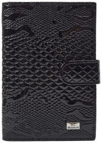 Черная кожаная обложка с фактурой под змею для паспорта и автодокументов Desisan 80217