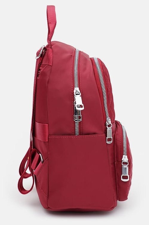 Яскравий стьобаний жіночий рюкзак з червоного текстилю Monsen 71817
