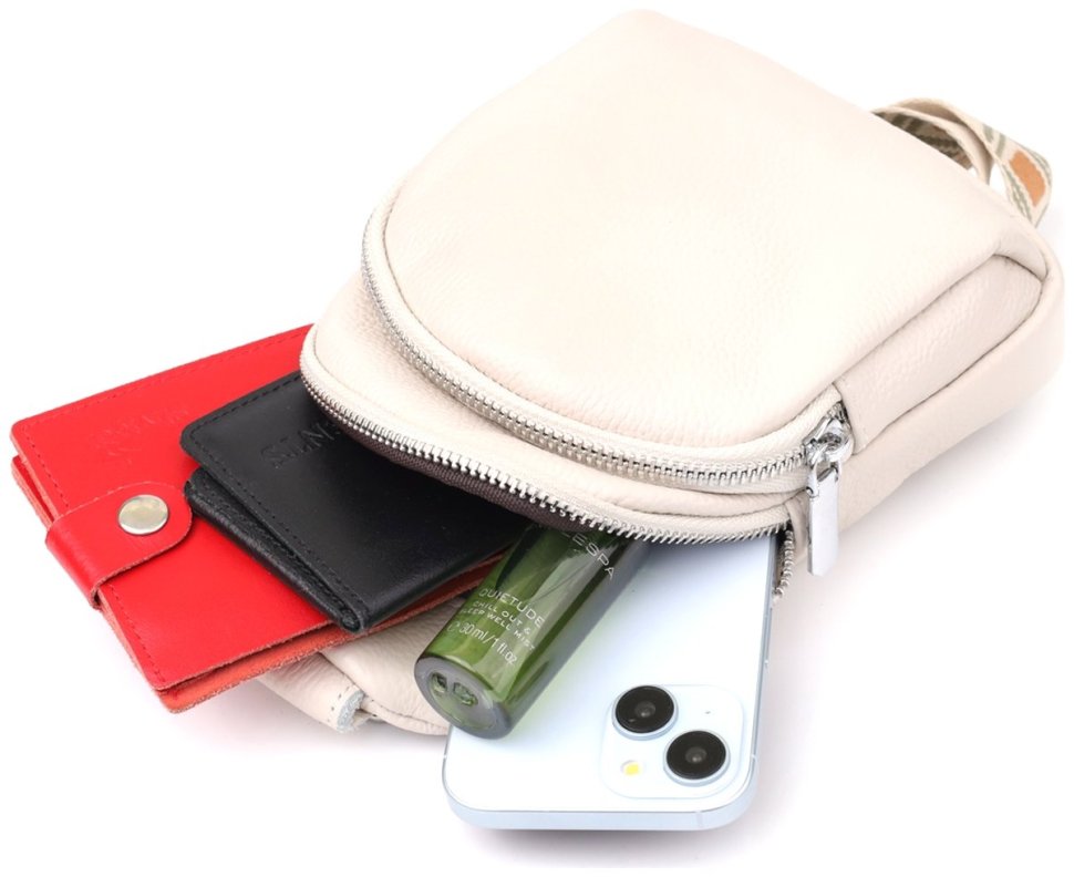 Жіноча сумка-слінг із натуральної фактурної шкіри з текстильним ремінцем Vintage 98217 білого кольору modnotak фото №7