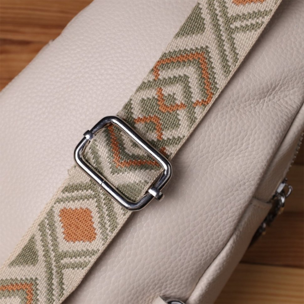 Жіноча сумка-слінг із натуральної фактурної шкіри з текстильним ремінцем Vintage 98217 білого кольору modnotak фото №10