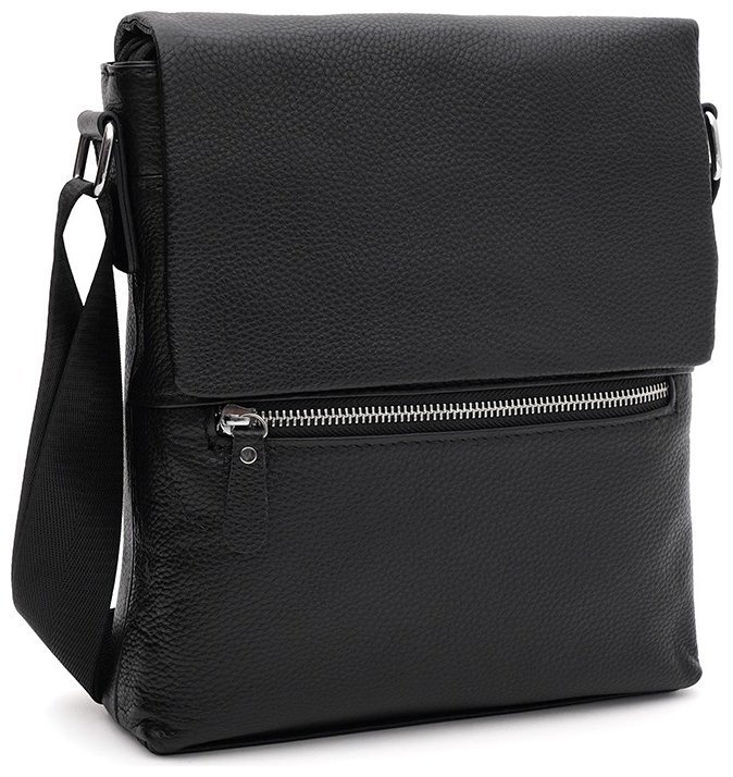 Солідна чоловіча сумка-планшет із фактурної шкіри чорного кольору з клапаном Keizer 71518