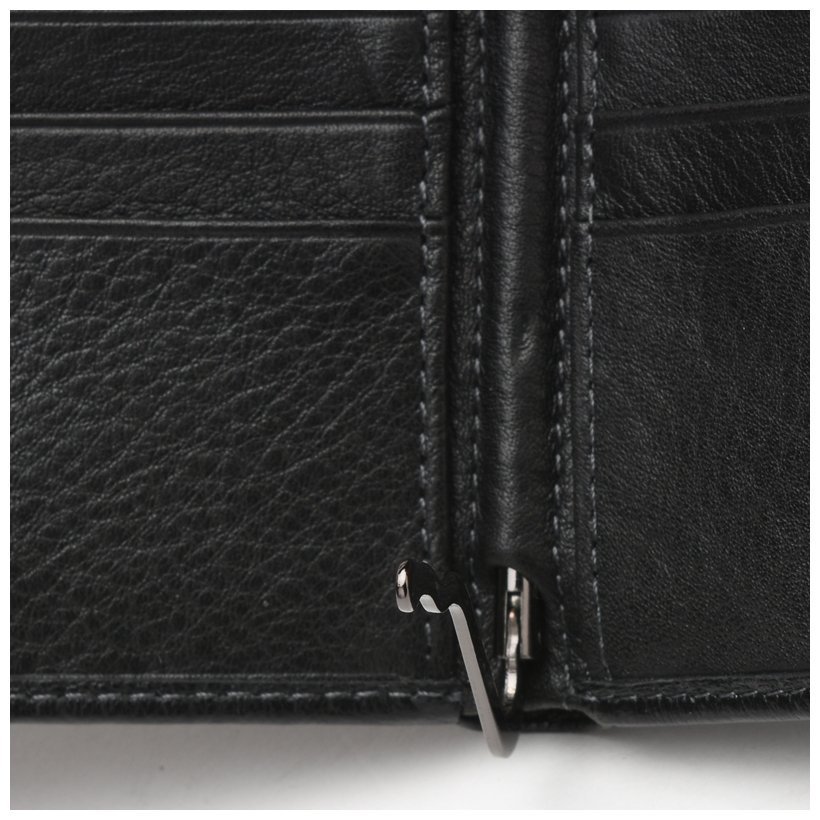 Мужское кожаное портмоне черного цвета с зажимом для купюр Ricco Grande 72919
