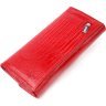 Жіночий гаманець червоного кольору з натуральної шкіри з тисненням під рептилію KARYA (2421105) - 2