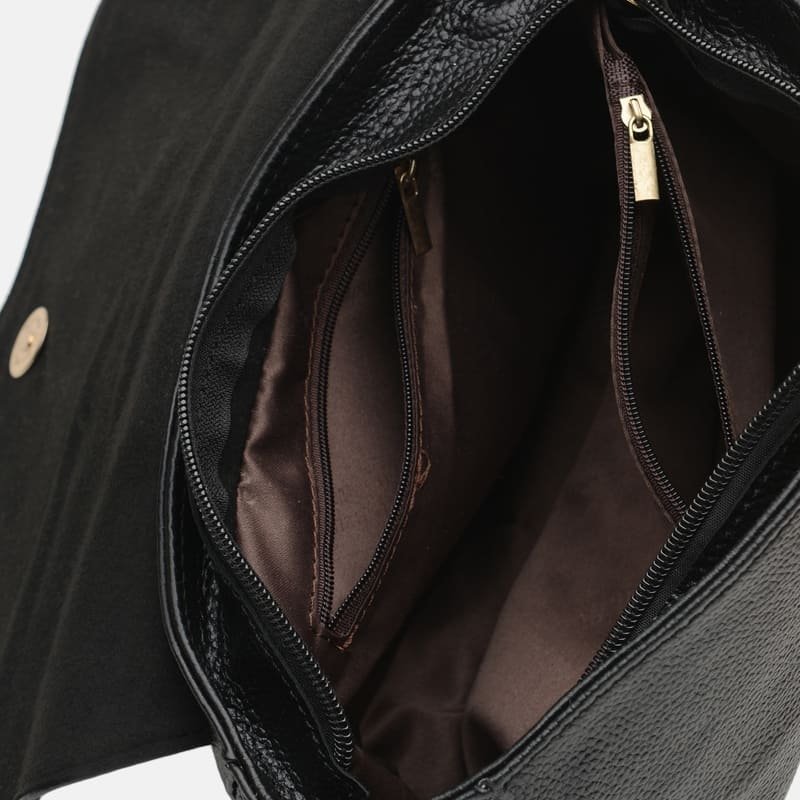 Недорогая женская кожаная сумка на плечо черного цвета с фиксацией на клапан Borsa Leather (21264)