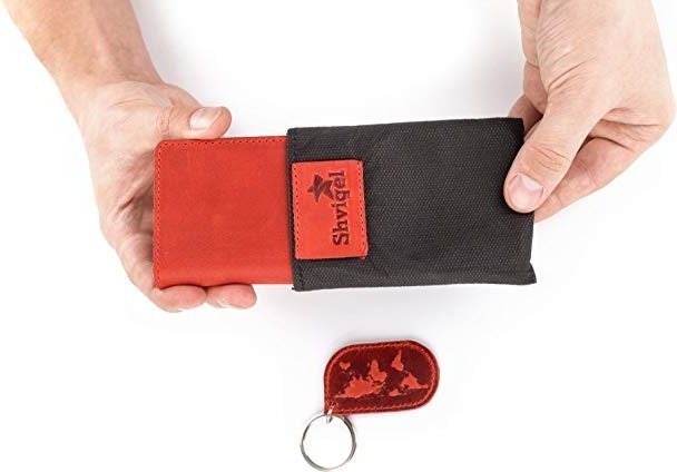Красная женская кредитница компактного размера из винтажной кожи SHVIGEL (2415305)