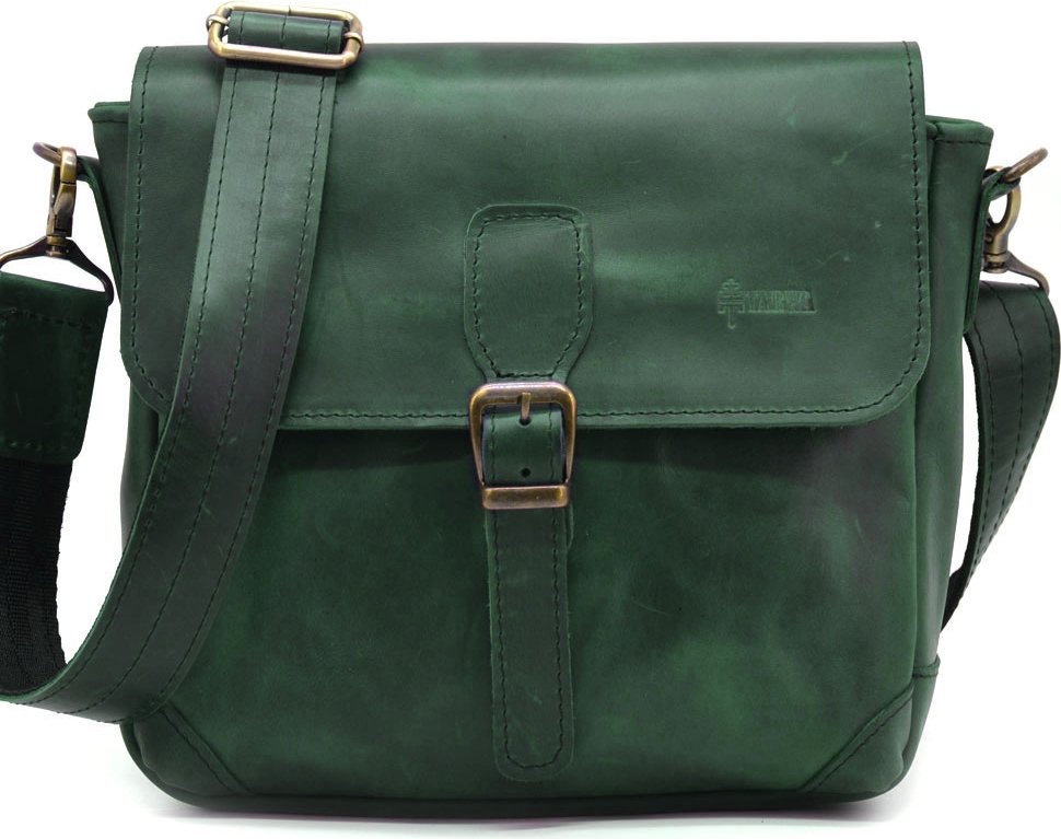 Мужская сумка на плечо из натуральной кожи крейзи хорс зеленого цвета TARWA (21705)